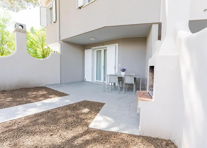 Tivoli بيبيوني